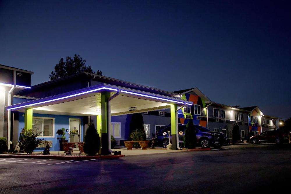 Express Inn Parsons